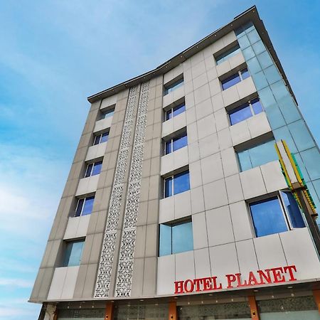 Hotel Planet Vadodara Kültér fotó