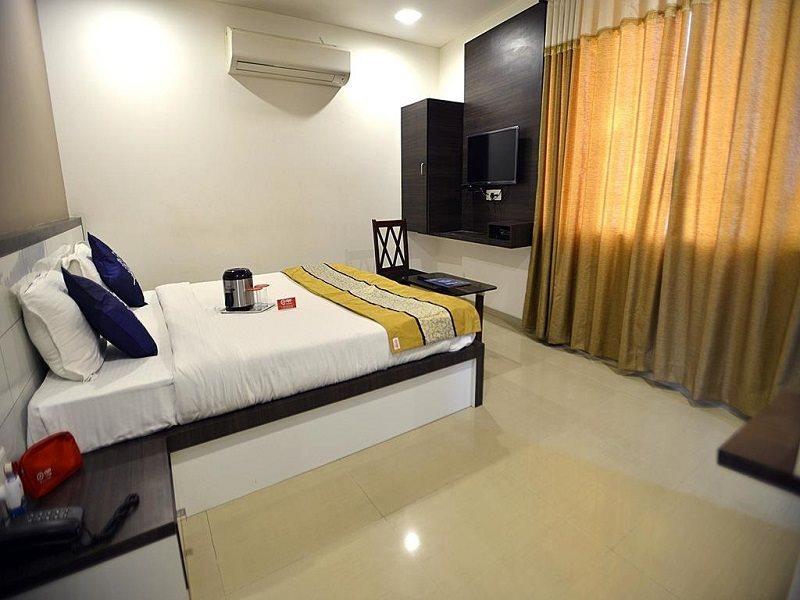 Hotel Planet Vadodara Kültér fotó