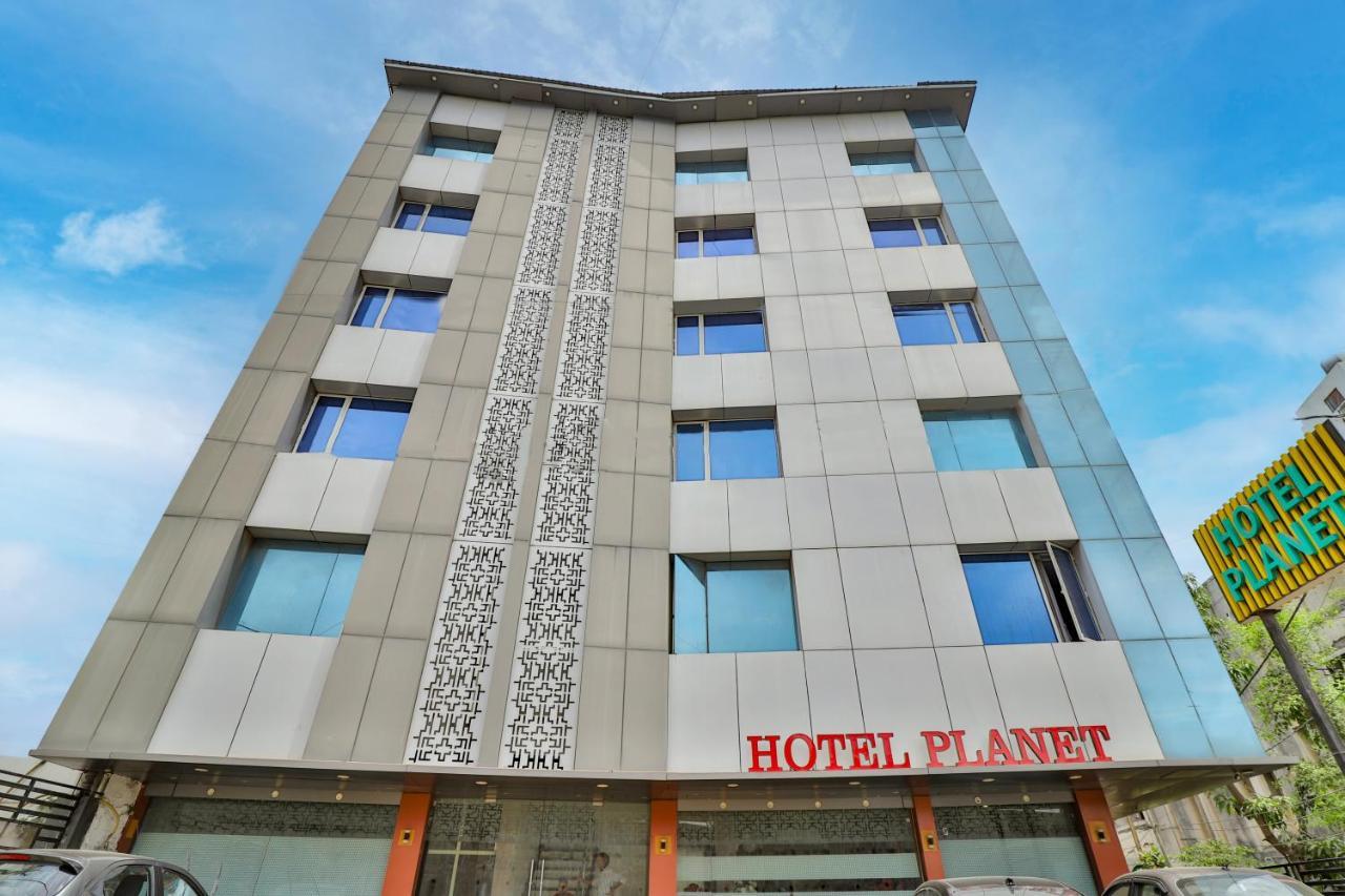 Hotel Planet Vadodara Kültér fotó
